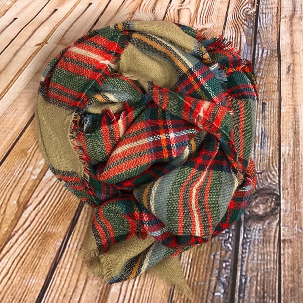 PLAID BLANKET SCARF